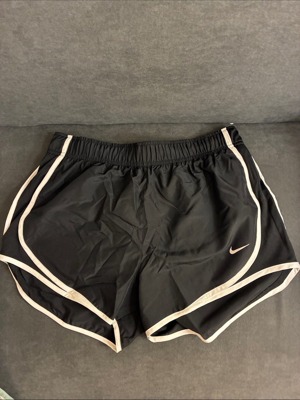 Nike Women's Tempo Dri-FIT Mid-Rise Brief-Lined Running Shorts